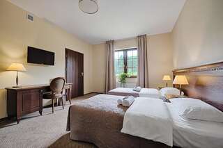 Отель ForRest Hotel & Restaurant Зелёна-Гура Стандартный двухместный номер с 1 кроватью или 2 отдельными кроватями-7